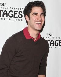 2011__03__Darren_Criss_March4newsne 200×300.jpg