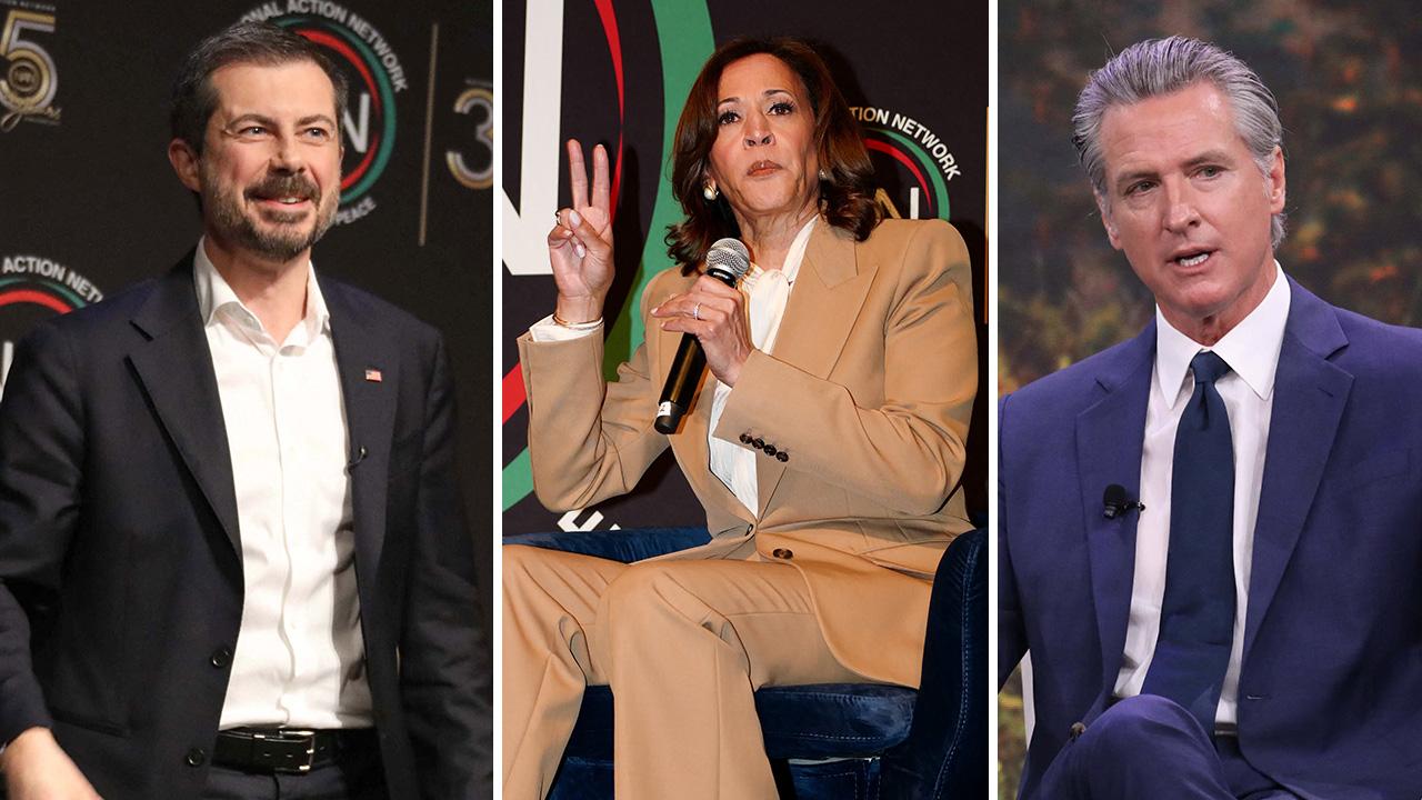 photo of AOC was leading other prospective Democratic candidates.