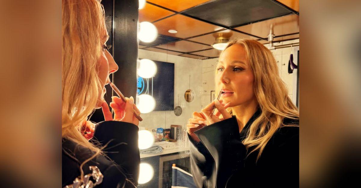 Image of Nikki Glaser referenced Jeffrey Epstein in her 'SNL' monologue.