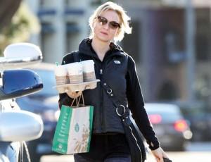 2011__02__Renee_Zellweger_feb11_01a 300×230.jpg