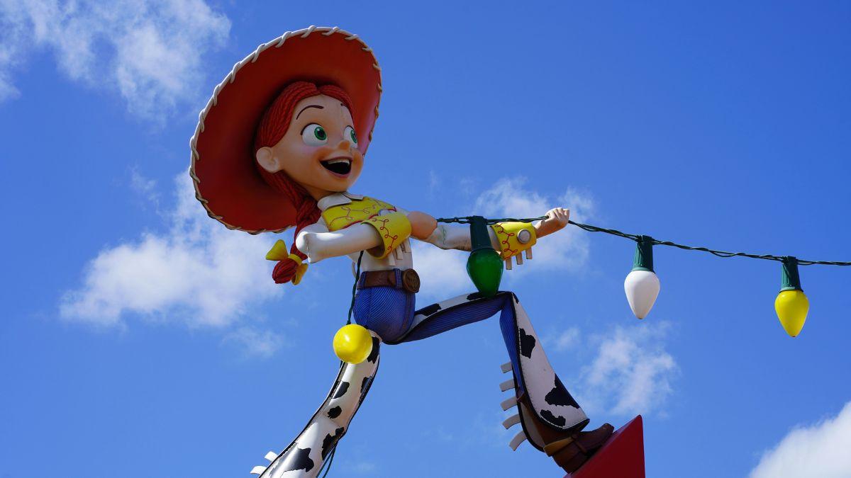 Image of Fans linked it to the upcoming 'Toy Story 5.'
