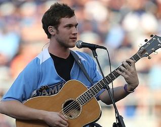 Phillip_phillips_july11.jpg