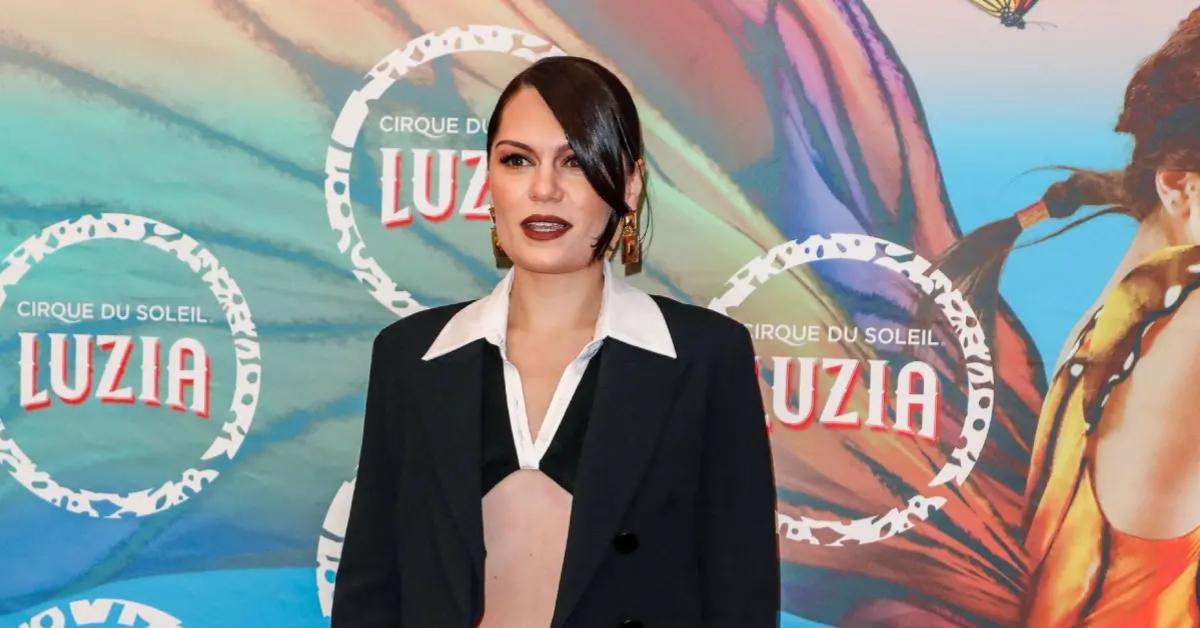 jessie j cancer all gone constipated surgery health update