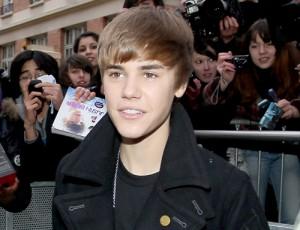 2011__03__Justin_Bieber_March23newsnea 300×230.jpg