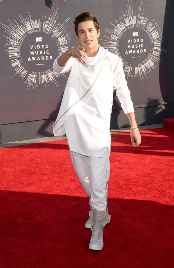 Austine mahone vmas