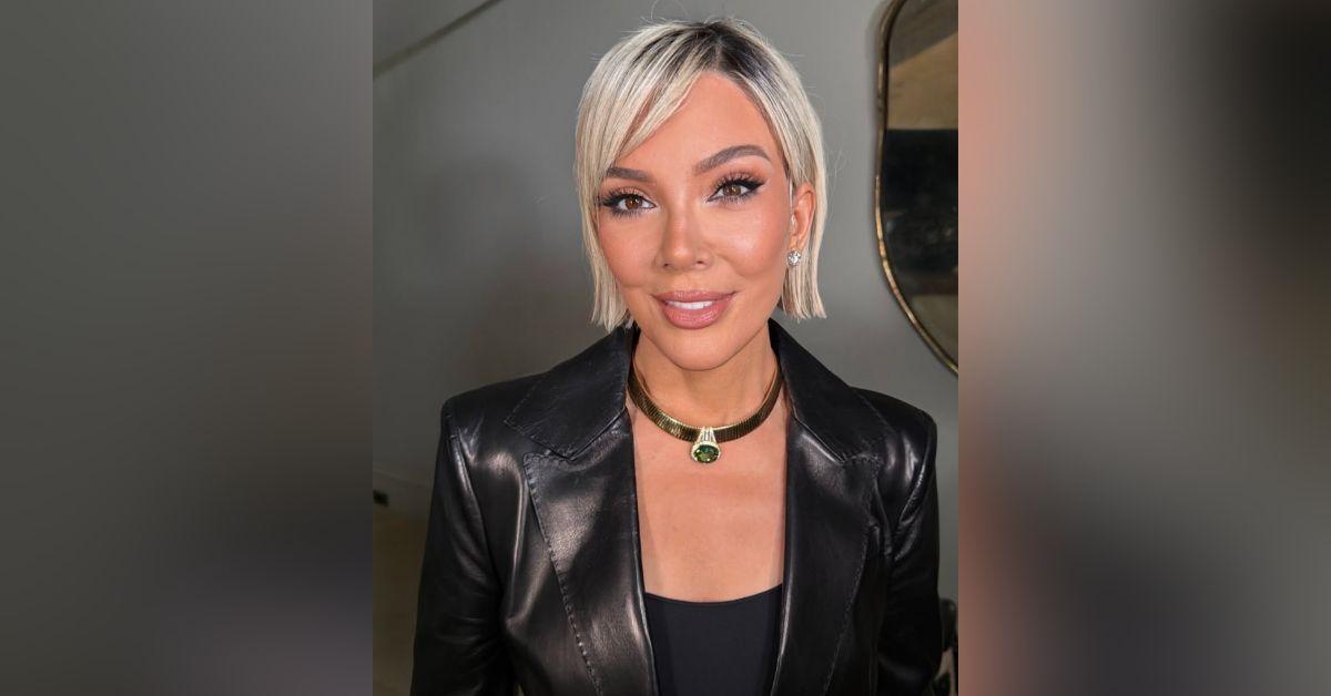 Image of Kris Jenner dyed her hair blonde.