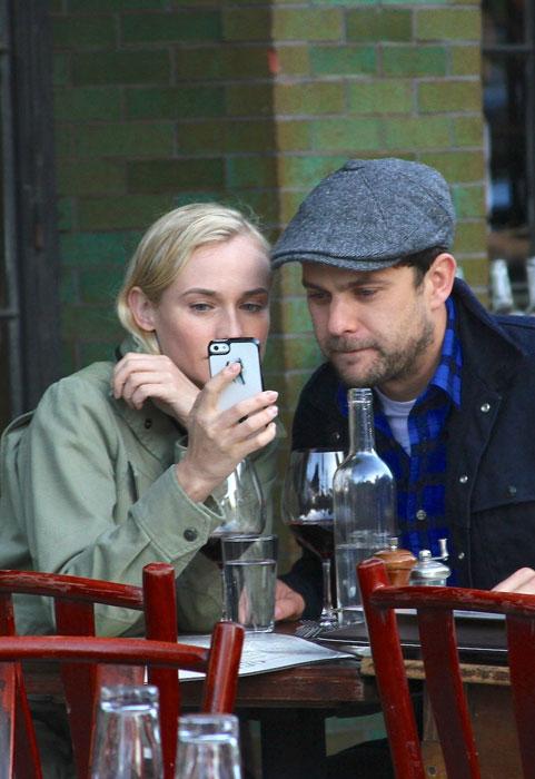 Ok_061113_joshua jackson diane kruger 13_ _1.jpg