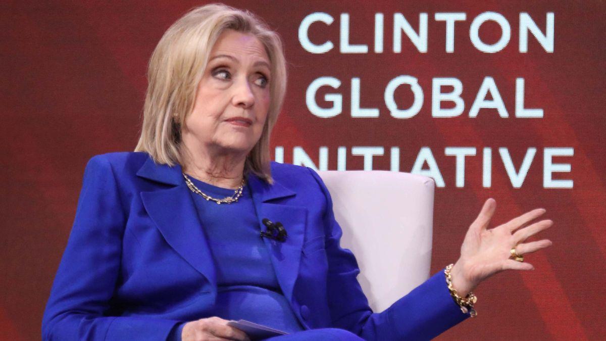 image of Donald Trump also called out Hillary Clinton in the post. 