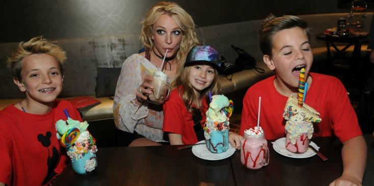 Britney Spears Niece Maddie Aldridge Disney World Long