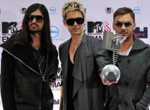 2011__03__30_Seconds_to_Mars_March15 300×220.jpg