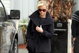 2011__03__witherspoon_march21_89a 300×203.jpg