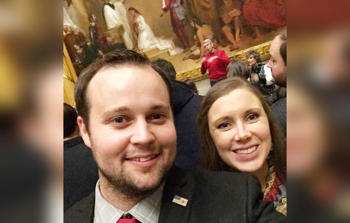 everything you need to know before josh duggars child pornography trial