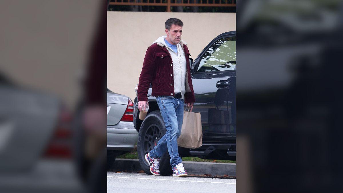 image of Ben Affleck is sober. 