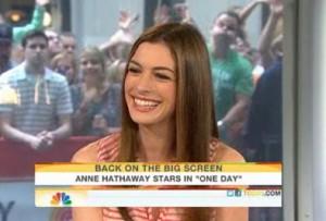 2011__08__Anne Hathaway Aug18nen 300×203.jpg