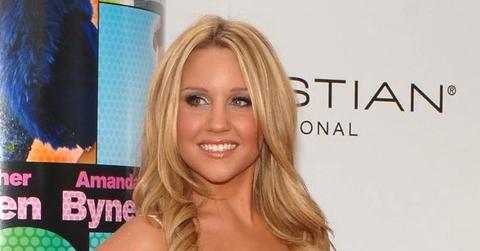 Amanda Bynes Rocks Blonde Hair