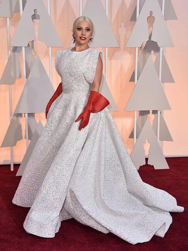 Lady gaga 2015 oscars red dresses