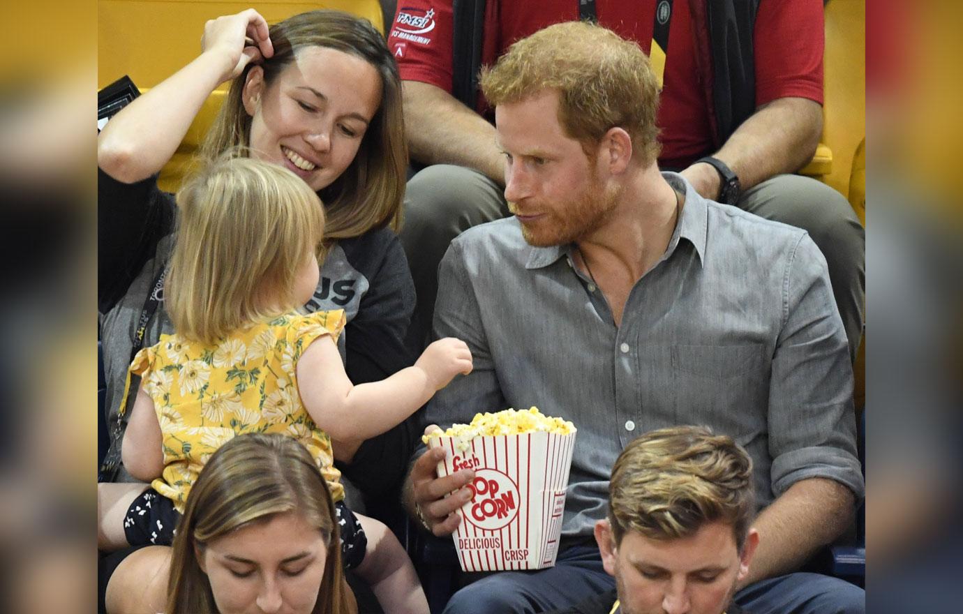 Prince Harry Little Girl Invictus Games Pics 06