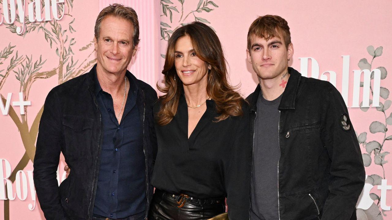 image of Cindy Crawford family