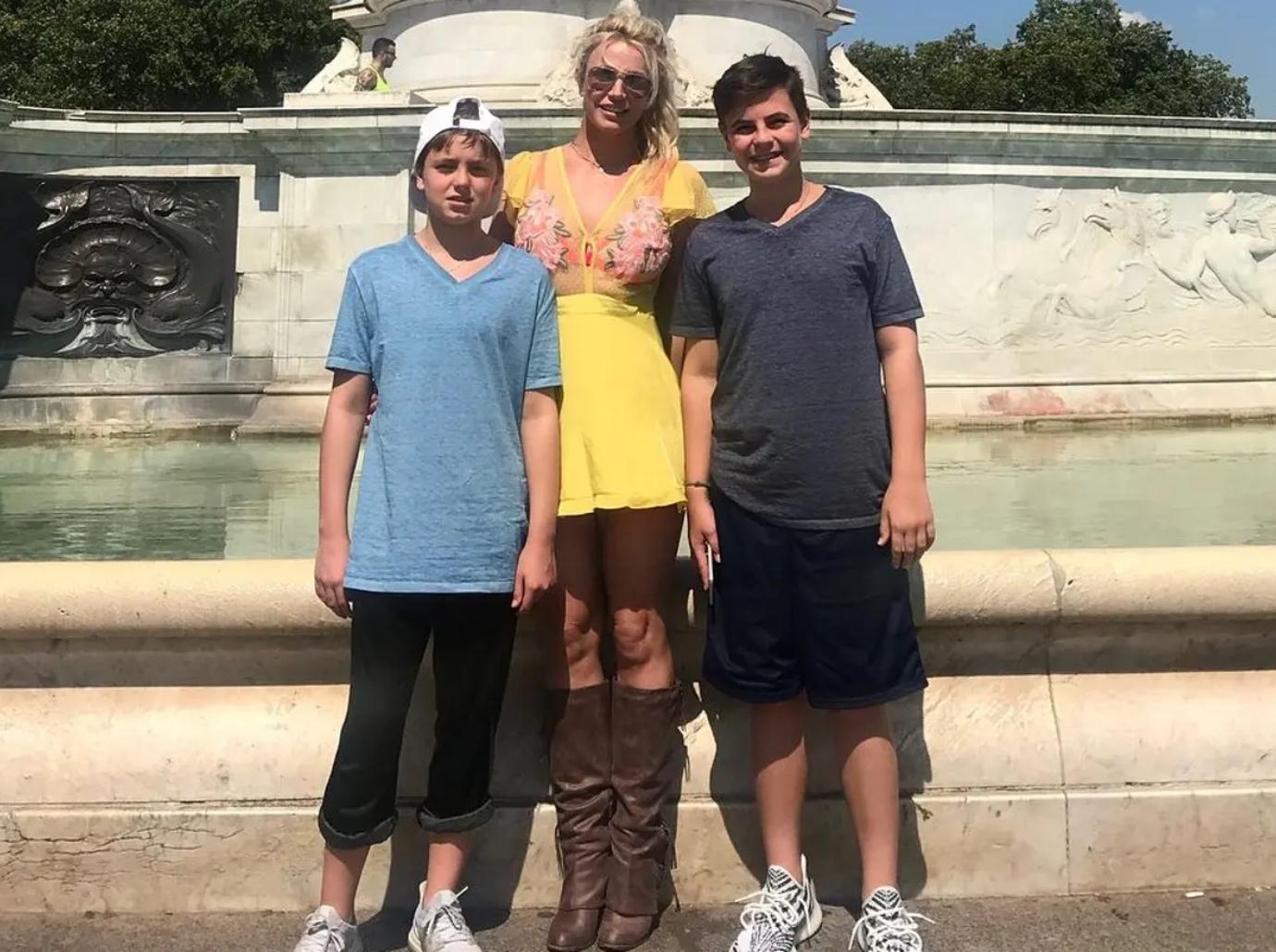 britney spears reaches out sons once month estranged relationship