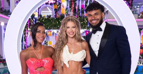 Photo of Amaya Espinal, Ariana Maddox and Bryan Arenales