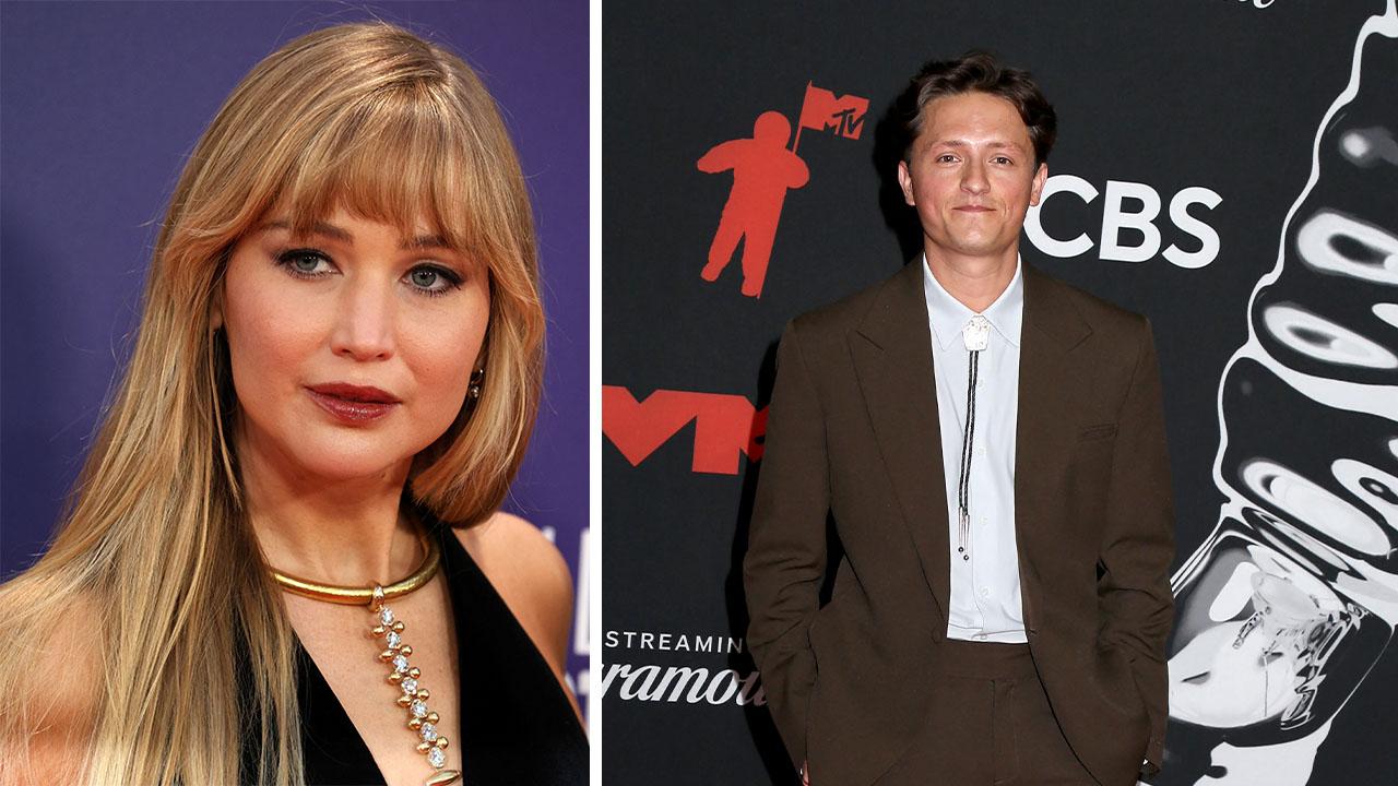 Jennifer Lawrence,Connor Wood