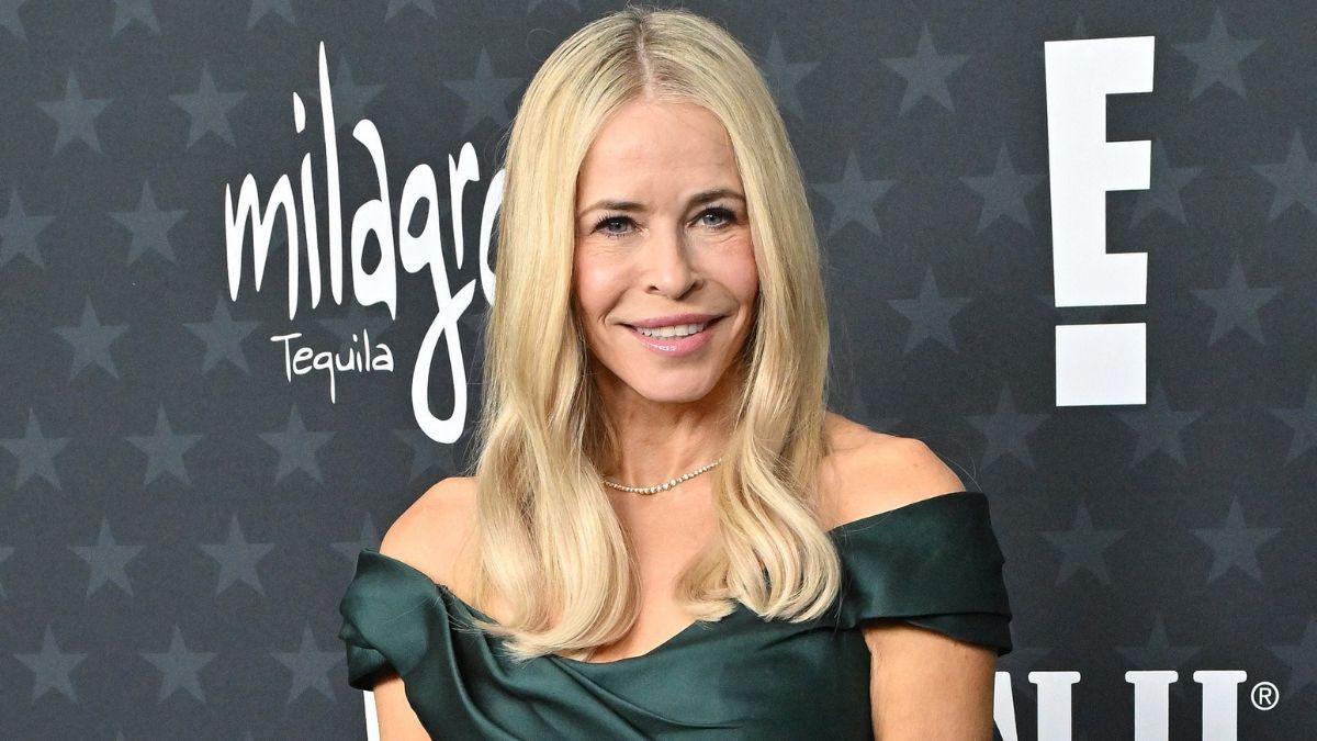 Photo of Chelsea Handler debuted her 'Dear Chelsea' podcast years later.