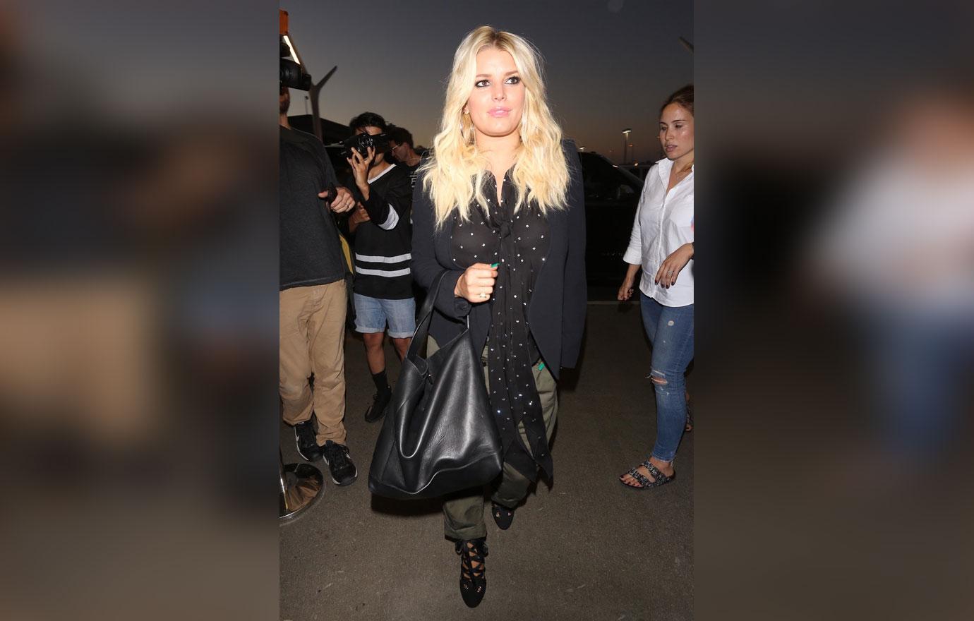 Jessica Simpson touches down at LAX