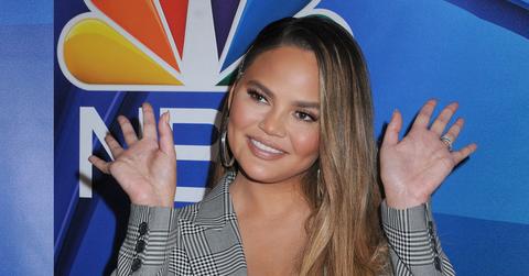 Chrissy Teigen; 4 weeks sober following Miscarriage
