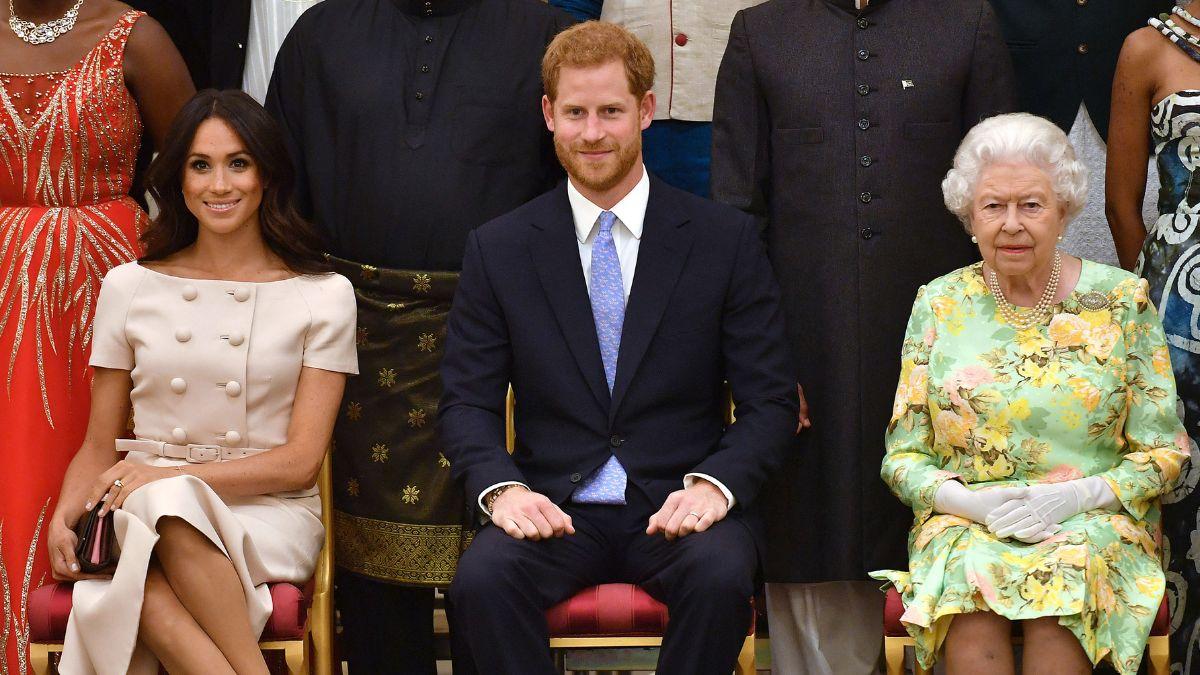 image of royal family