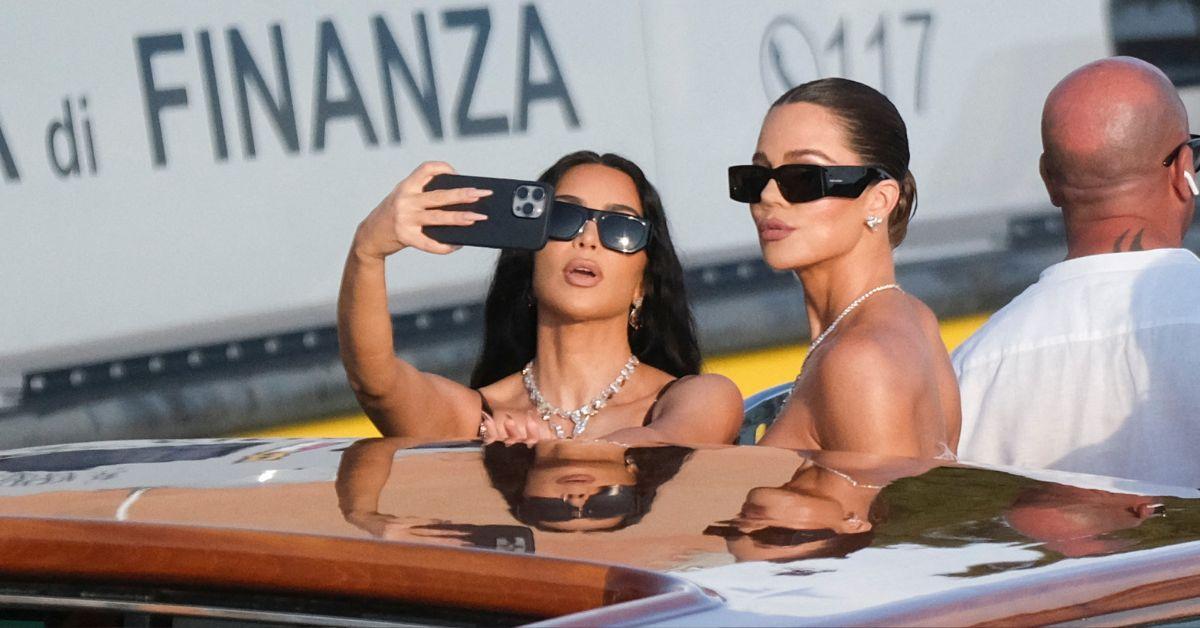 Photo of Kim Kardashian and Khloé Kardashian