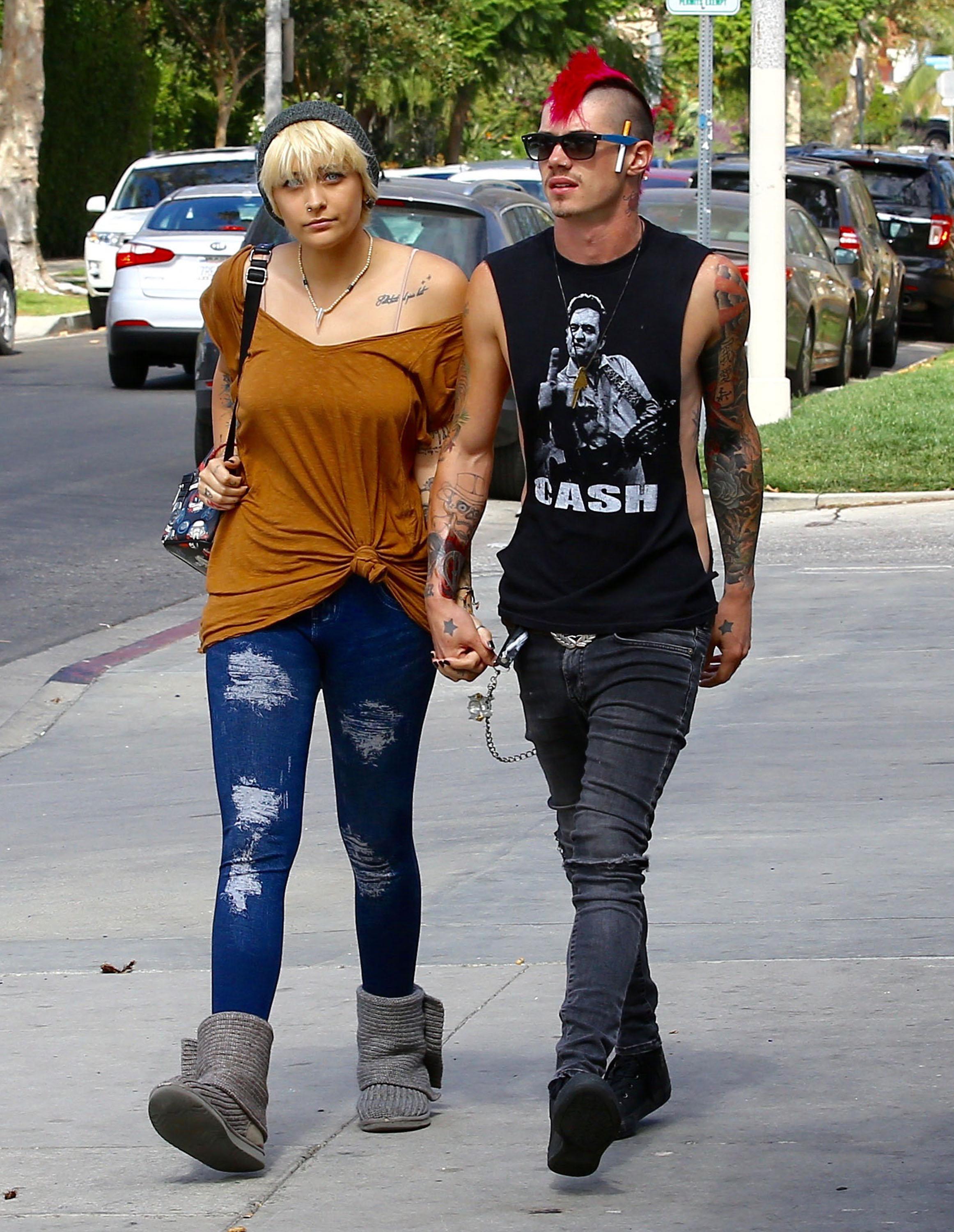 Exclusive&#8230; Paris Jackson &amp; Michael Snoddy Out Together In Los Angeles