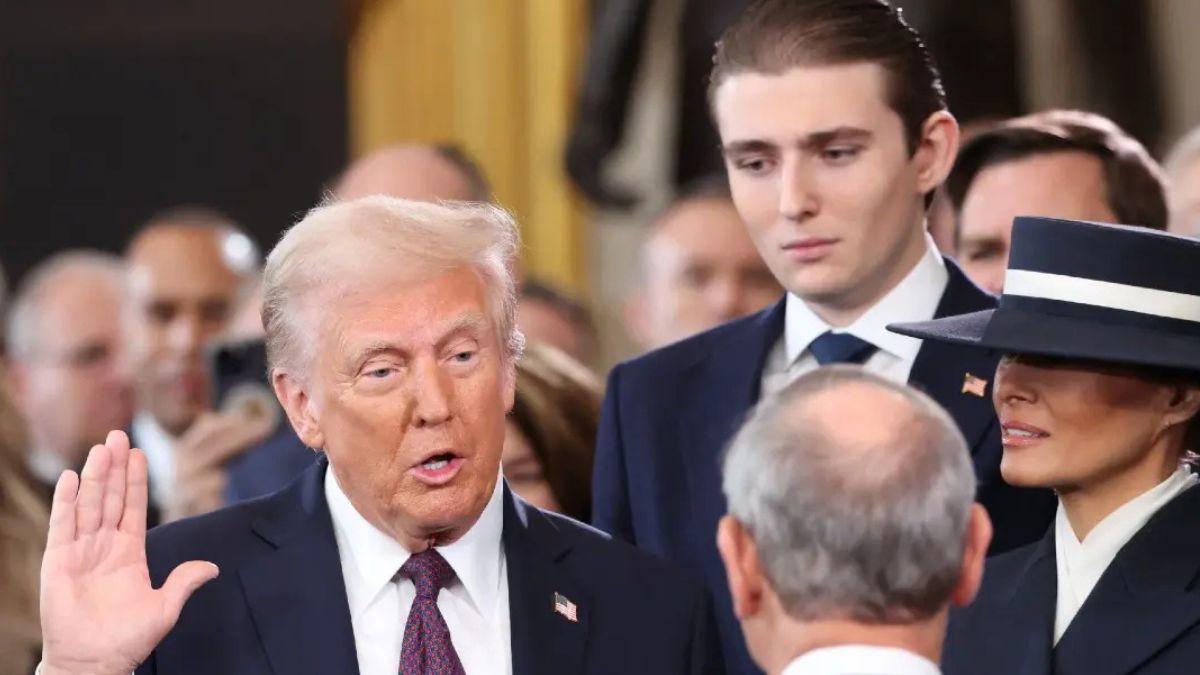 image of Donald and Barron trump