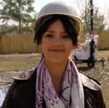 2010__04__Jessica_Alba_April2newsne 225×223.jpg