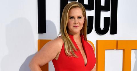 amy-schumer-baby-cake-post-pic