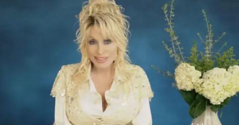 Image of Dolly Parton appeared virtually at the ACM Honors.