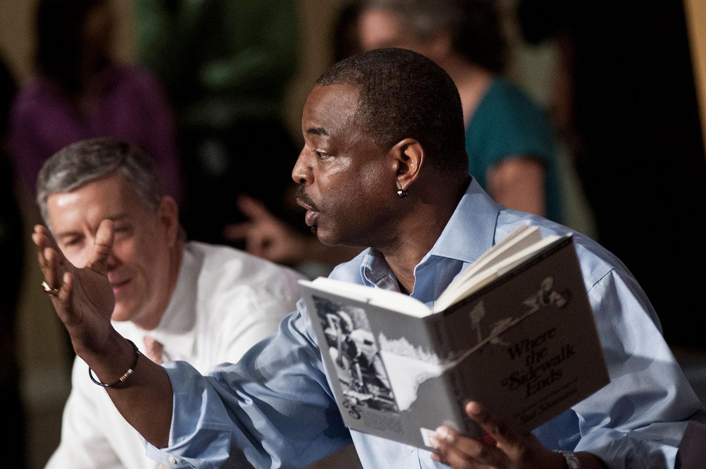 ‘Reading Rainbow’ Host LeVar Burton Sued By Show's Owner(01)