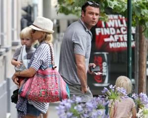 2010__12__naomi_schreiber_dec22_53a 300×239.jpg