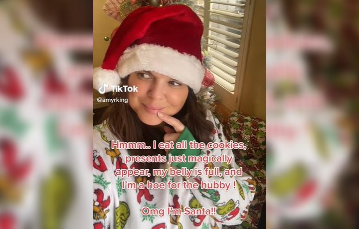 Amy Duggar Compares Herself To Santa With Nsfw Joke 9268