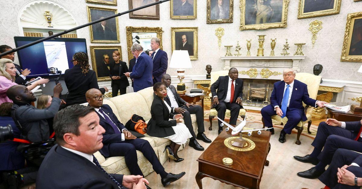 donald trump photos wrong country south african white genocide