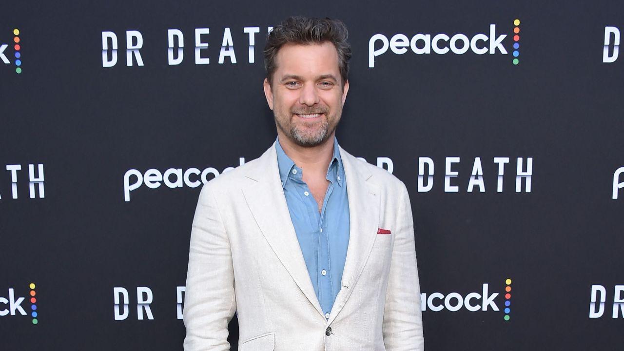 Image of Joshua Jackson and Olivia Burgess put on a cozy PDA during their L.A. date.