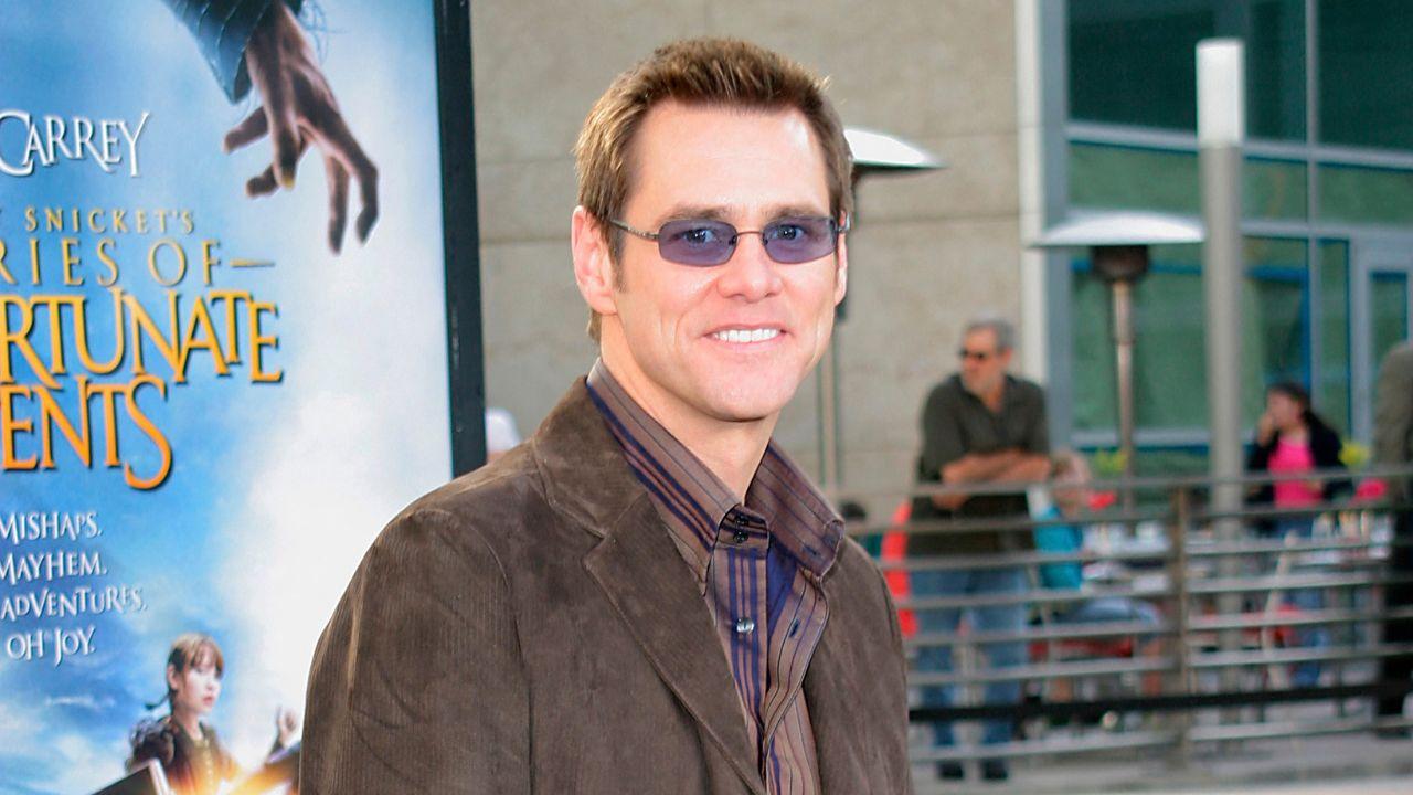 Image of Jim Carrey has previously been married to Melissa Womer, Lauren Holly, Renee Zellweger and Jenny McCarthy.