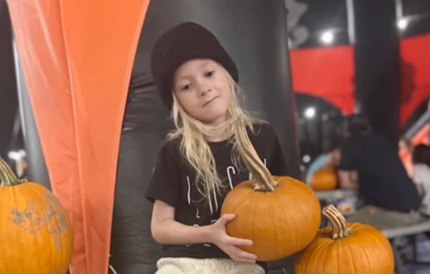 Tori Spelling's Kids Look All Grown Up In New Photos(02)