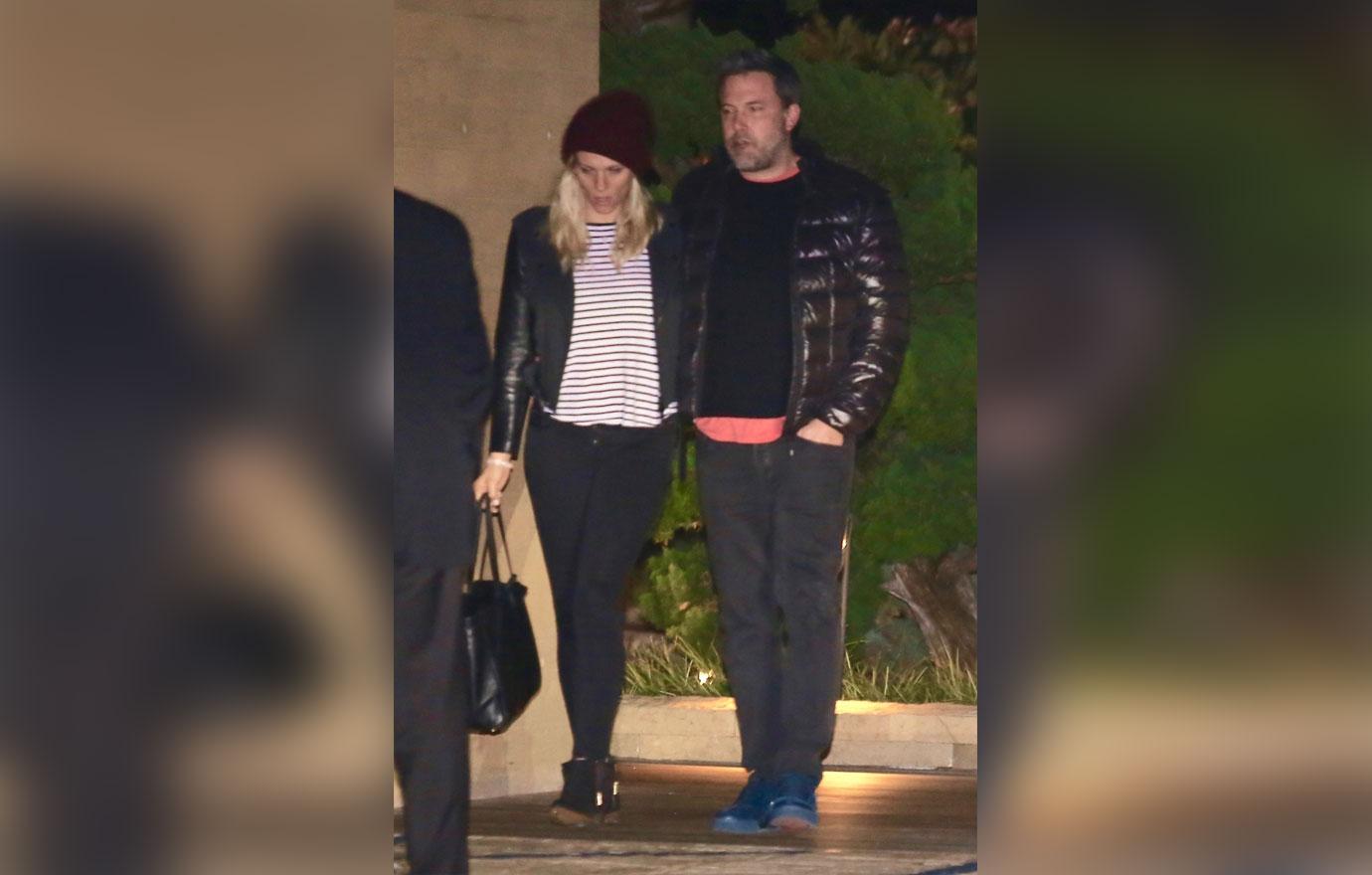 Ben affleck lindsay shookus post christmas date 2