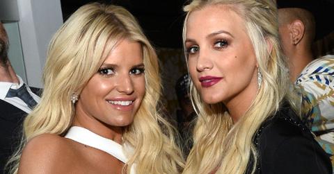 Pregnant ashlee simpson double dates