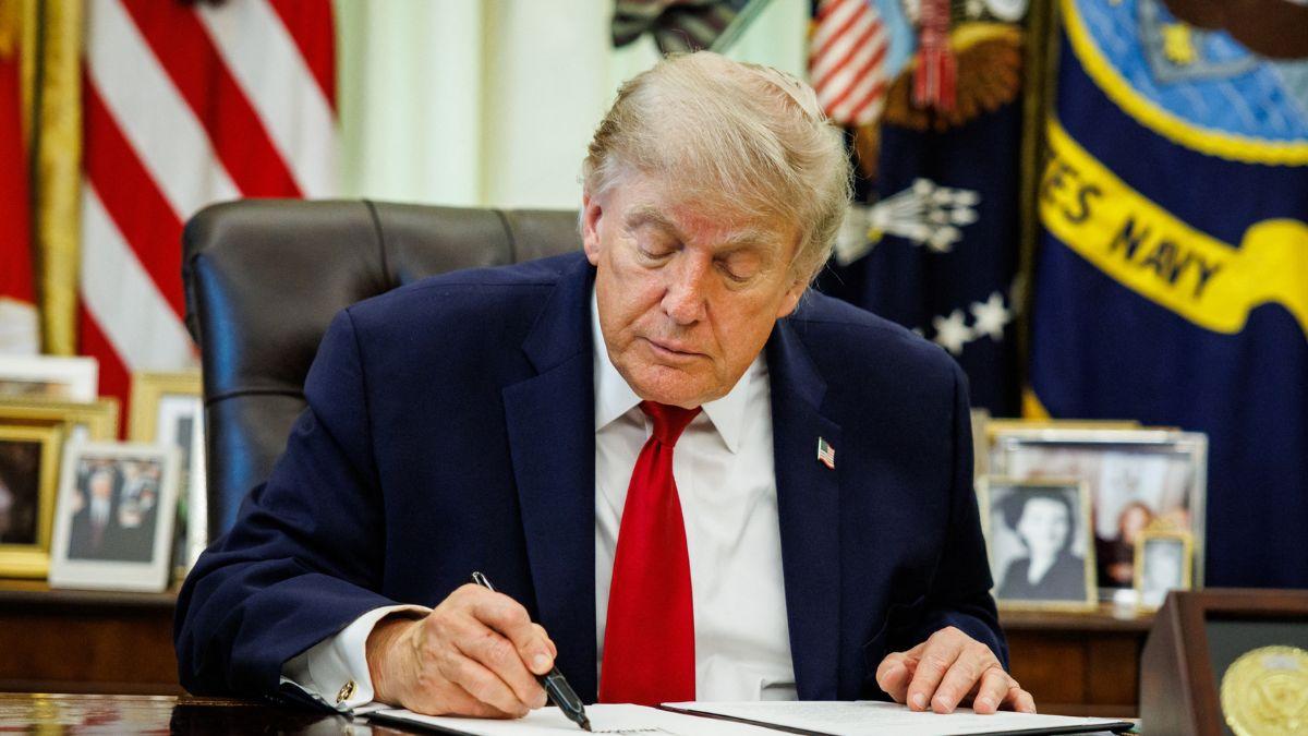 Photo of Donald Trump.