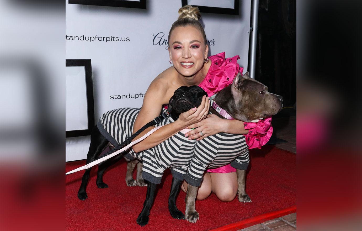 Kaley Cuoco Dogs 6