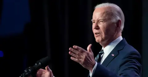 joe biden aides practice not showing any reaction president slip up
