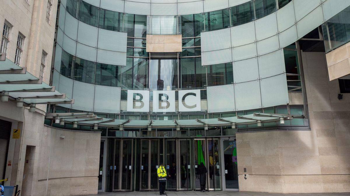 Image of Donald Trump’s case against the BBC continues despite the broadcaster’s apology and ongoing legal defense.