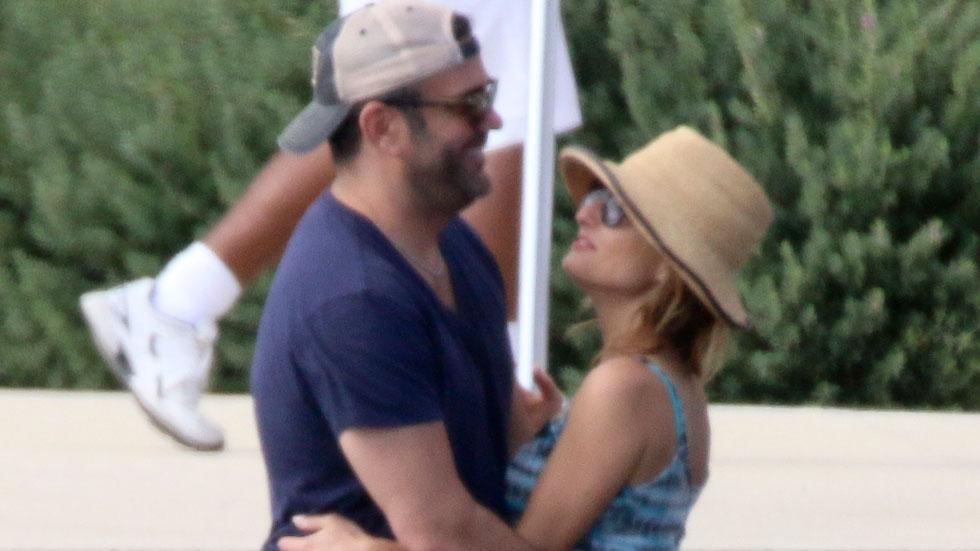 Giada de laurentiis new boyfriend shane farley vacation mexico