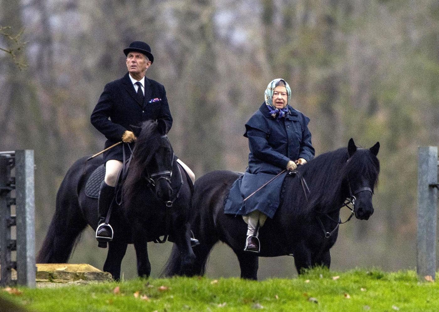 queen elizabeth windsor castle meghan markle wedding 06